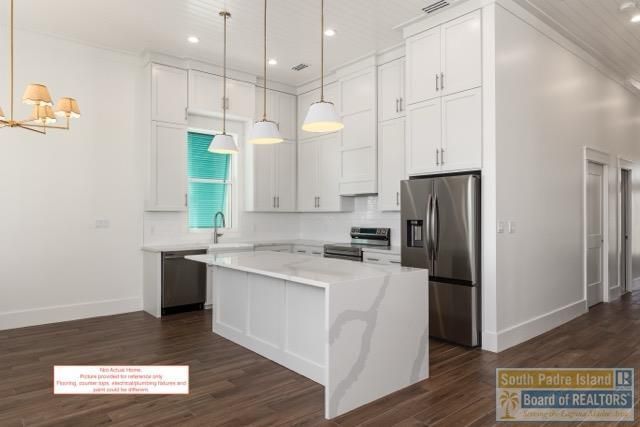 8210 Water St., South Padre Island, TX 78597