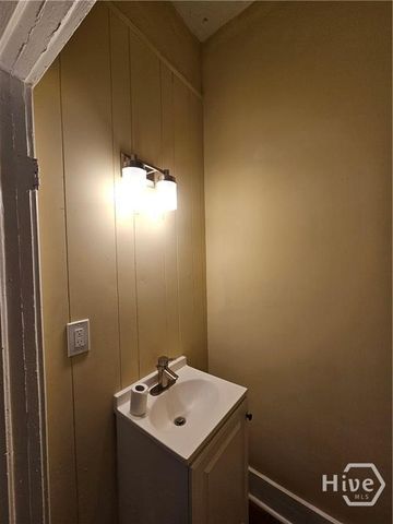 714 W 38th Street, Savannah, GA 31415