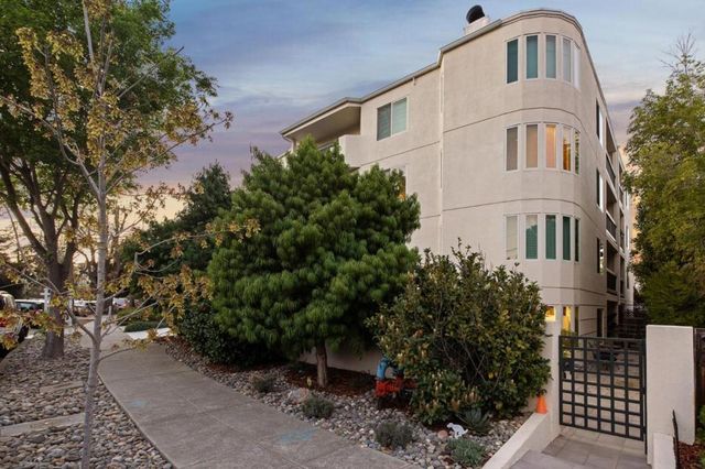 518 Almer Road 6, Burlingame, CA 94010