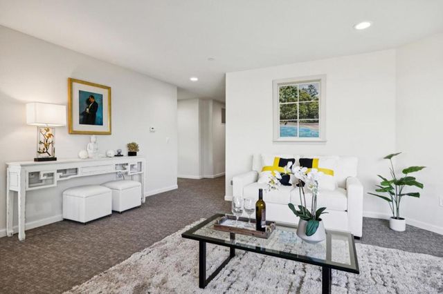 518 Almer Road 6, Burlingame, CA 94010