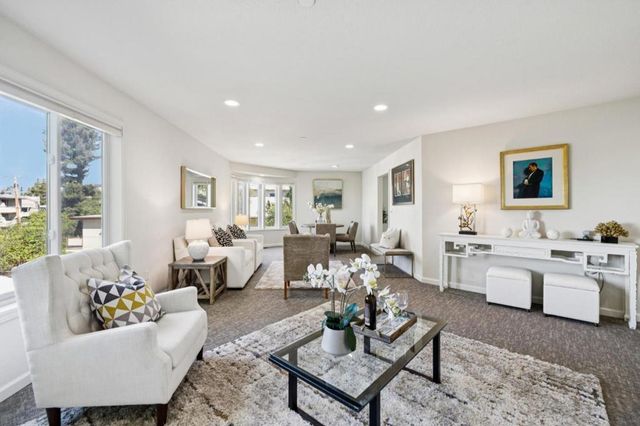 518 Almer Road 6, Burlingame, CA 94010