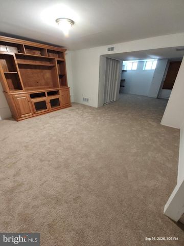 7823 KAVANAGH RD, Baltimore, MD 21222