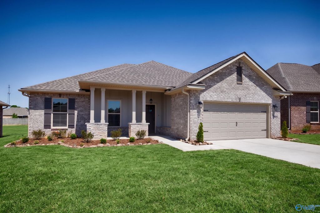 24101 Quints Drive, Athens, AL 35613
