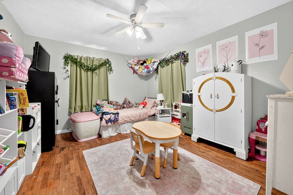 318 Charles Drive, Irving, TX 75060 — photo 4