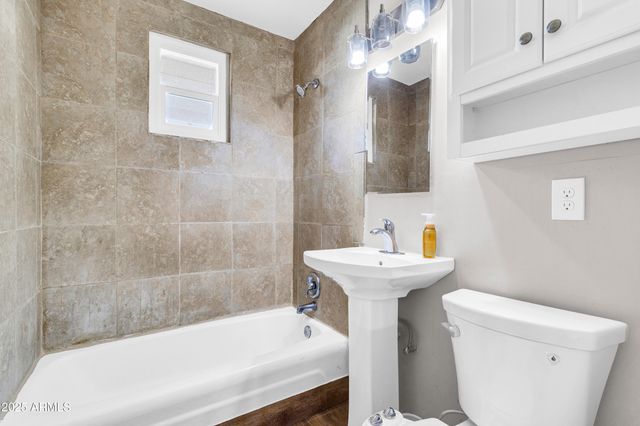 2050 E 10TH Street, Tempe, AZ 85281