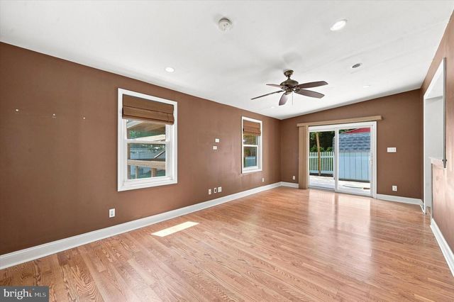 1224 OLD LN, Drexel Hill, PA 19026