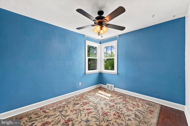 1224 OLD LN, Drexel Hill, PA 19026