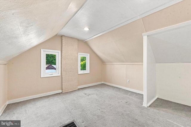 1224 OLD LN, Drexel Hill, PA 19026