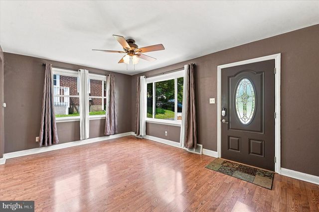 1224 OLD LN, Drexel Hill, PA 19026