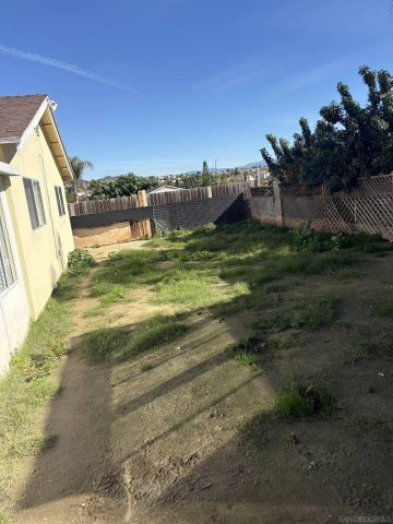 656 Parker Street, Oceanside, CA 92057