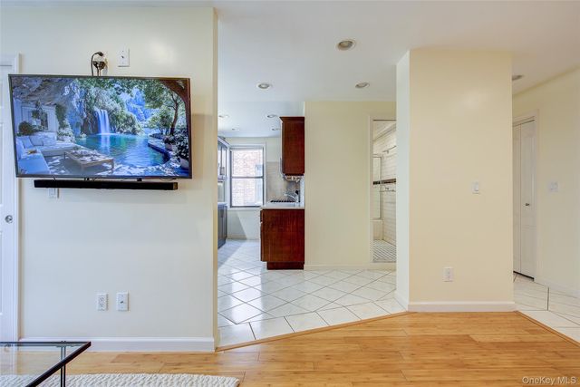 72-11 110 Street 4E, Forest Hills, NY 11375
