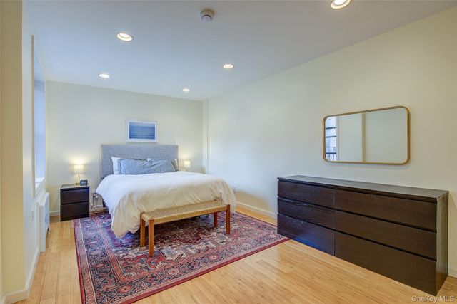 72-11 110 Street 4E, Forest Hills, NY 11375