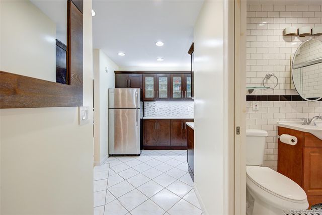 72-11 110 Street 4E, Forest Hills, NY 11375