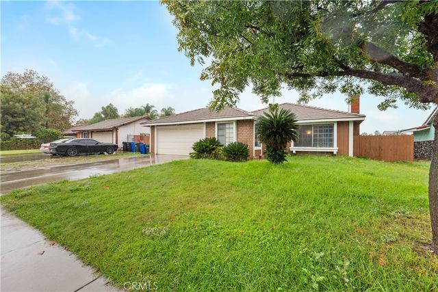 554 W Mariposa, Rialto, CA 92376