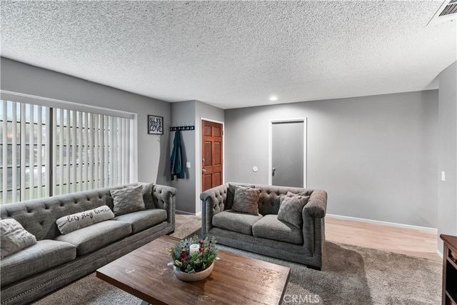 554 W Mariposa, Rialto, CA 92376