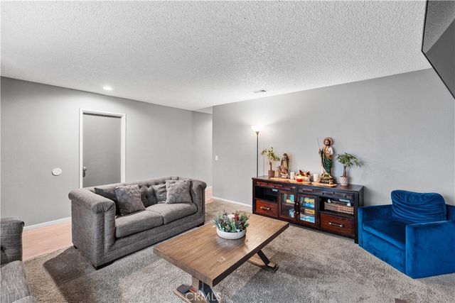 554 W Mariposa, Rialto, CA 92376