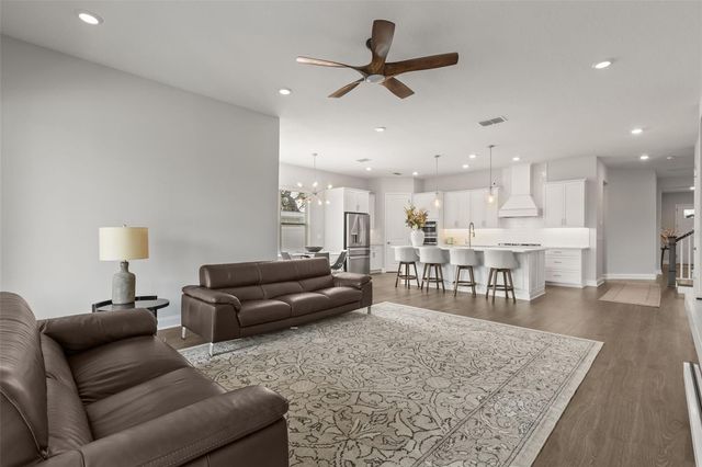 4401 PARK LAKE STREET, Orlando, FL 32803