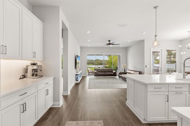 4401 PARK LAKE STREET, Orlando, FL 32803