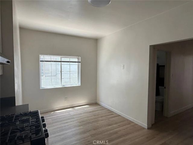 1231 S Mariposa Avenue, Los Angeles, CA 90006