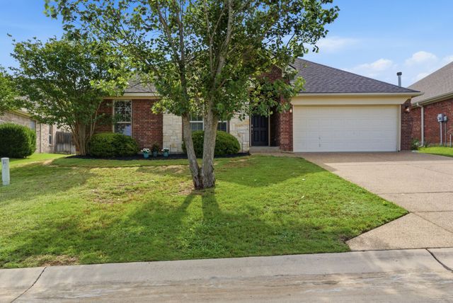 110 Wagon Wheel Road, Willow Park, TX 76087