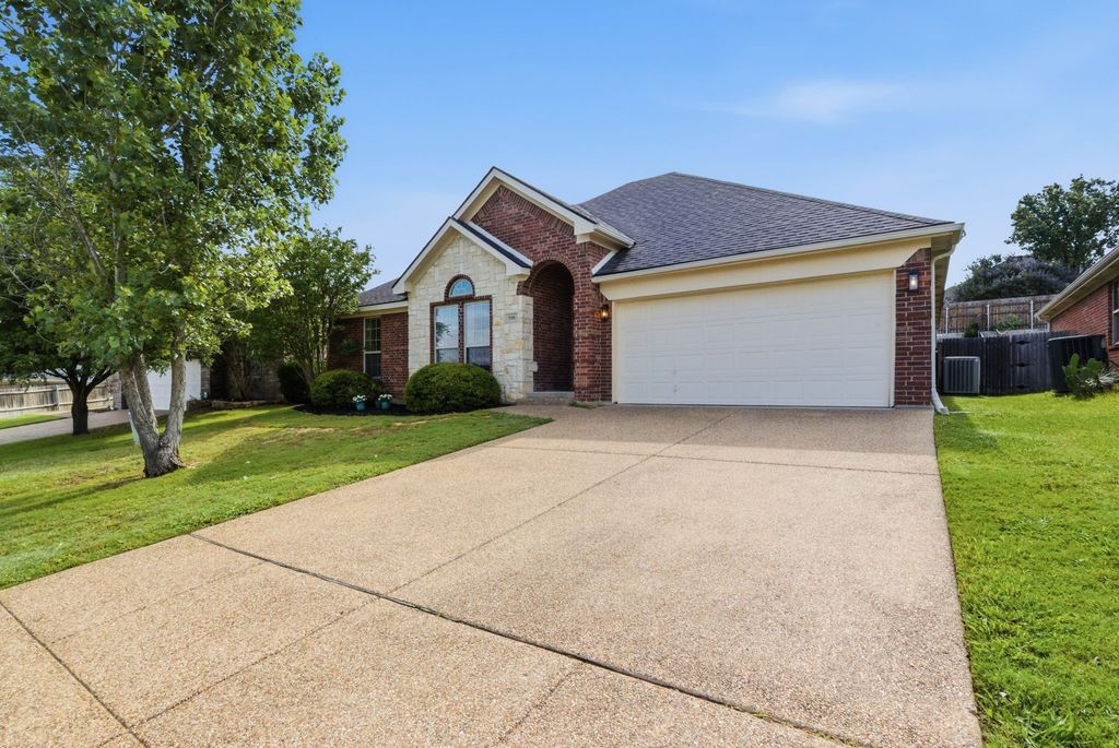 110 Wagon Wheel Road, Willow Park, TX 76087