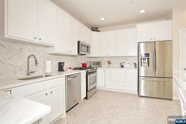 3214 Warrens Way, Wanaque, NJ 07465