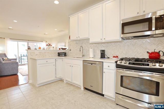 3214 Warrens Way, Wanaque, NJ 07465