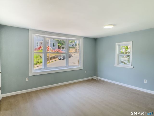 94 Wall Street, Waterbury, CT 06705