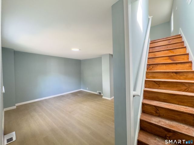 94 Wall Street, Waterbury, CT 06705