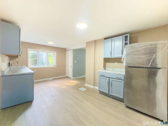 94 Wall Street, Waterbury, CT 06705