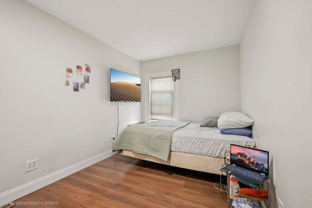 1 Rockdale Ave 1, Lowell, MA 01854