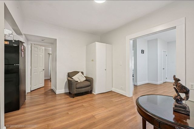 1 Rockdale Ave 1, Lowell, MA 01854