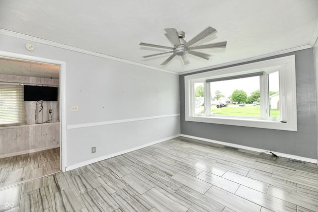 28 W 38th Street, Anderson, IN 46013