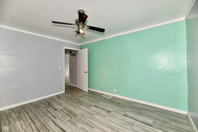 28 W 38th Street, Anderson, IN 46013