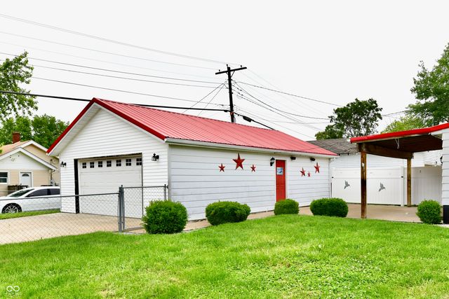 28 W 38th Street, Anderson, IN 46013