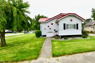 28 W 38th Street, Anderson, IN 46013