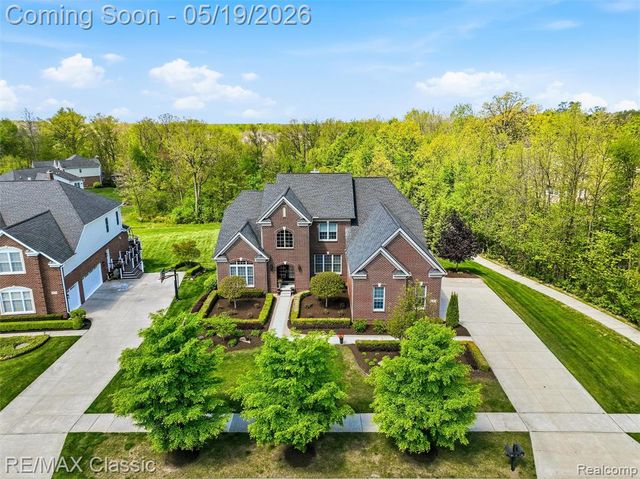 24597 Nepavine Drive, Novi, MI 48374