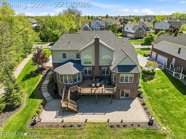 24597 Nepavine Drive, Novi, MI 48374