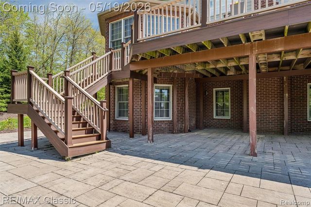 24597 Nepavine Drive, Novi, MI 48374