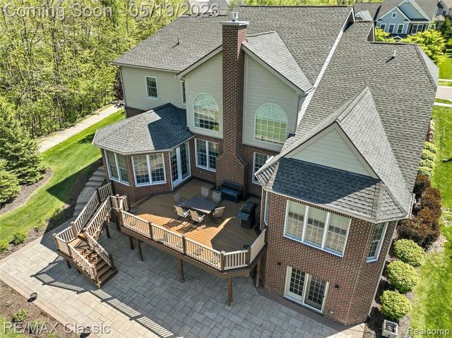24597 Nepavine Drive, Novi, MI 48374