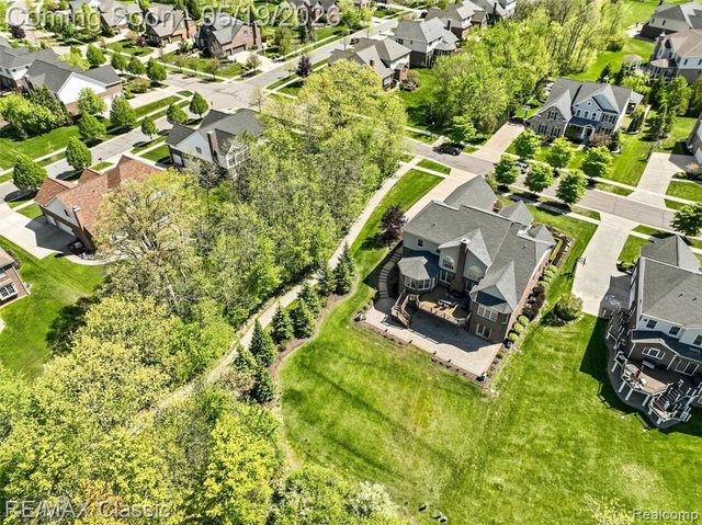 24597 Nepavine Drive, Novi, MI 48374