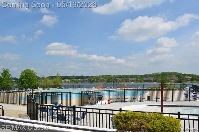 24597 Nepavine Drive, Novi, MI 48374