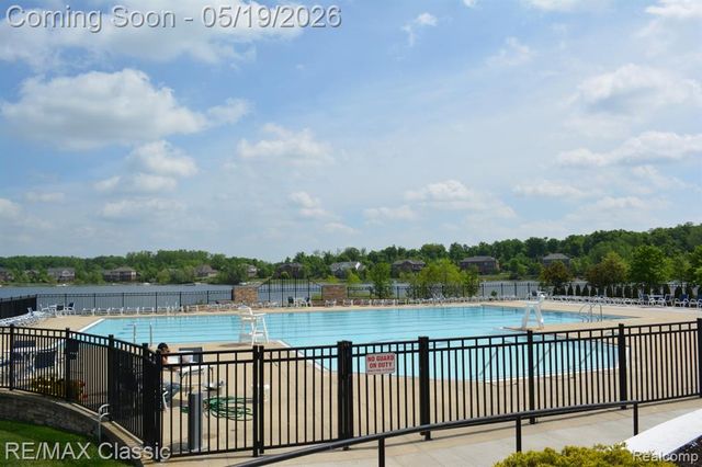 24597 Nepavine Drive, Novi, MI 48374