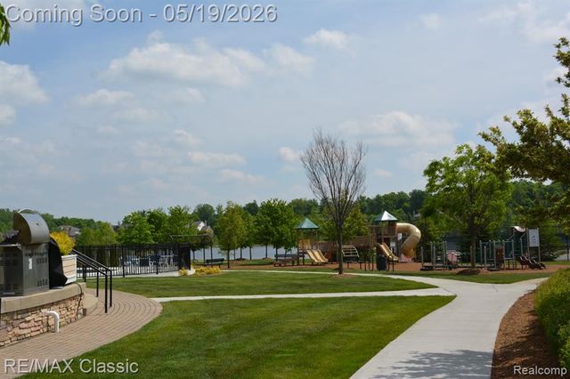 24597 Nepavine Drive, Novi, MI 48374