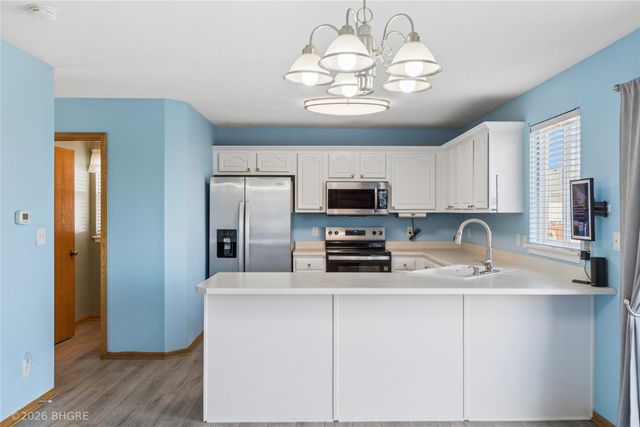 2726 Fayrdale Drive, Des Moines, IA 50320