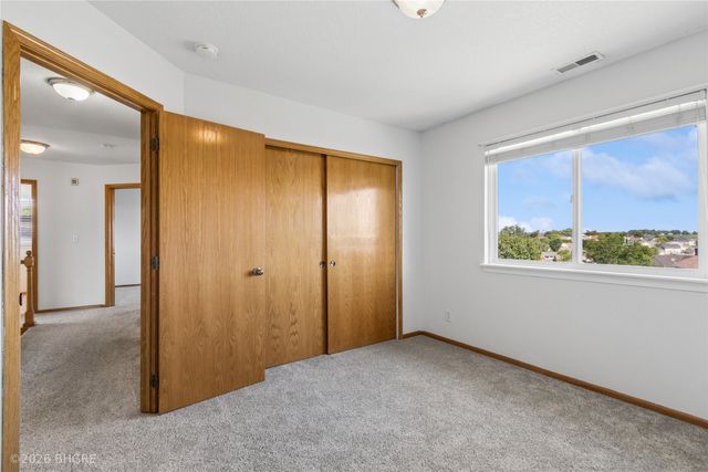 2726 Fayrdale Drive, Des Moines, IA 50320