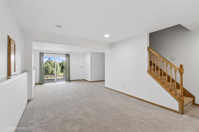 2726 Fayrdale Drive, Des Moines, IA 50320