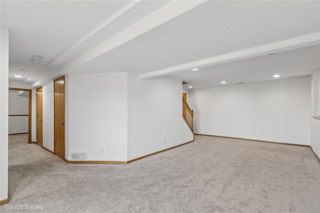 2726 Fayrdale Drive, Des Moines, IA 50320