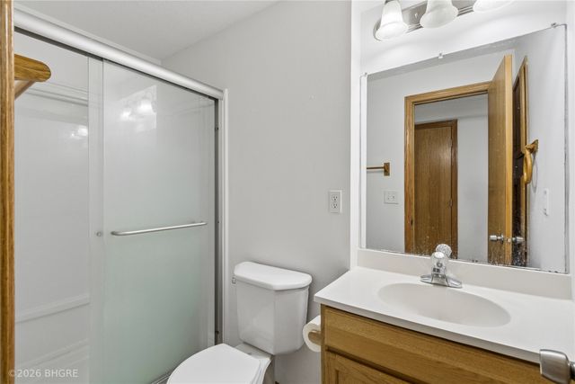 2726 Fayrdale Drive, Des Moines, IA 50320