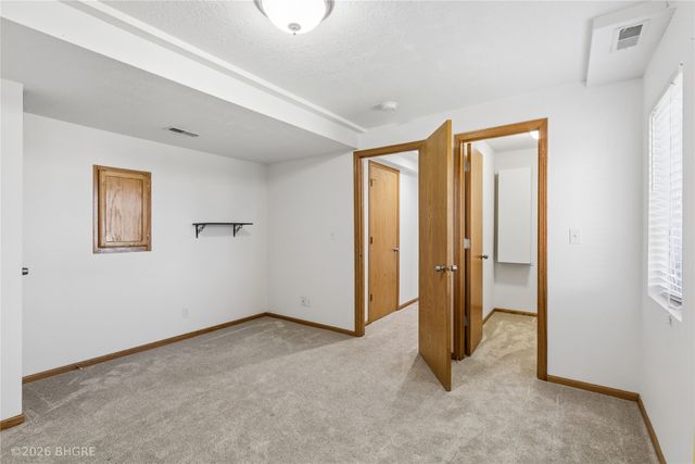 2726 Fayrdale Drive, Des Moines, IA 50320